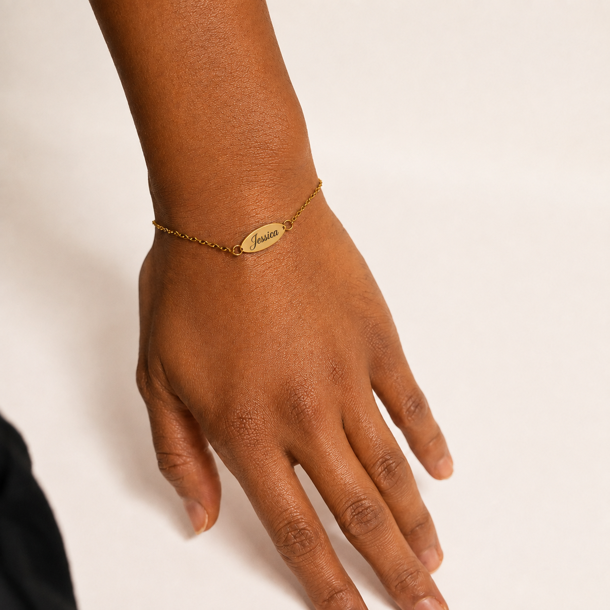 Personalized Oval Bracelet