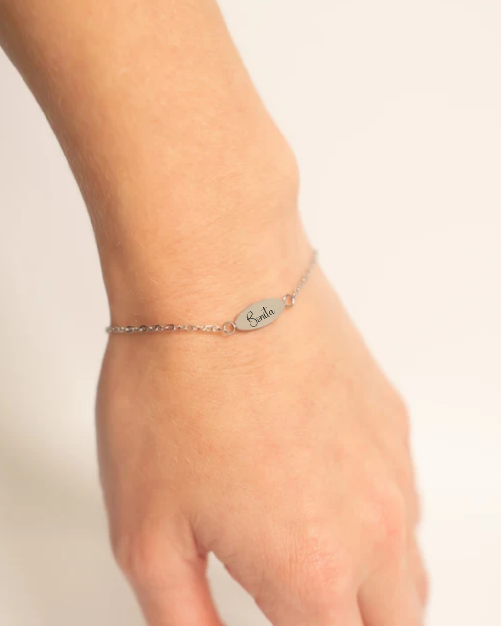Personalized Oval Bracelet